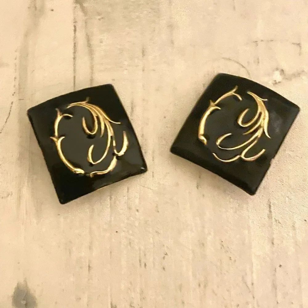 Black and gold tone square clip on earrings